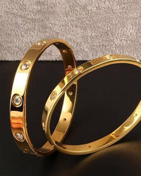 Luxury Screw Motif Bangle Collection